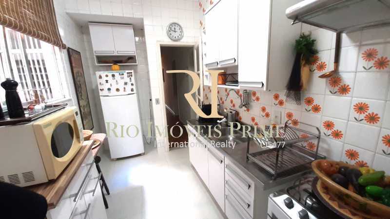 Apartamento à venda com 3 quartos, 139m² - Foto 17