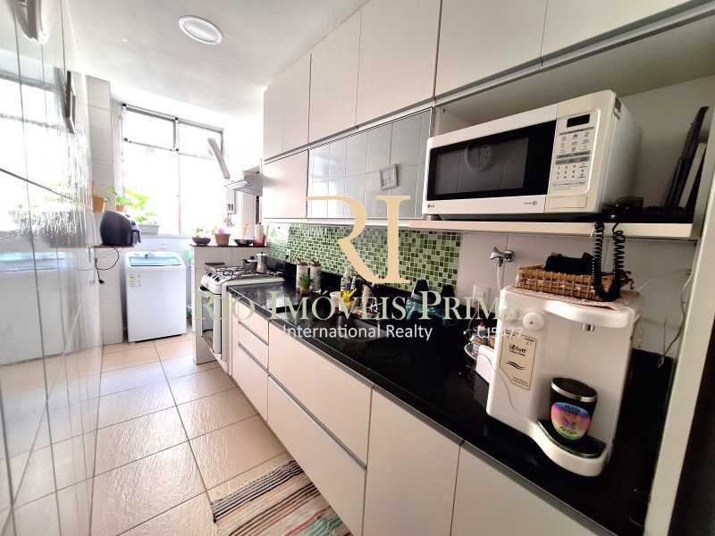 Apartamento à venda com 2 quartos, 64m² - Foto 14