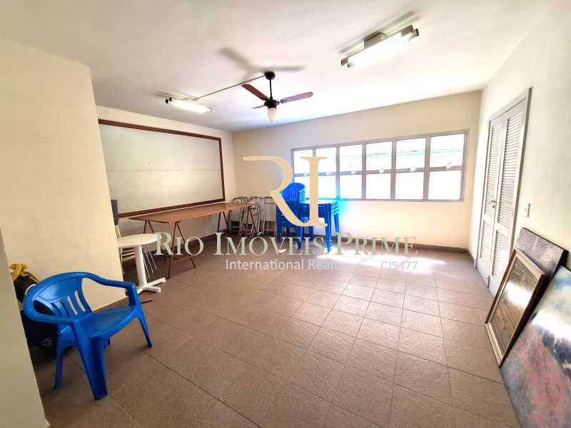 Apartamento à venda com 2 quartos, 64m² - Foto 18