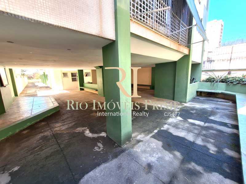 Apartamento à venda com 2 quartos, 64m² - Foto 20