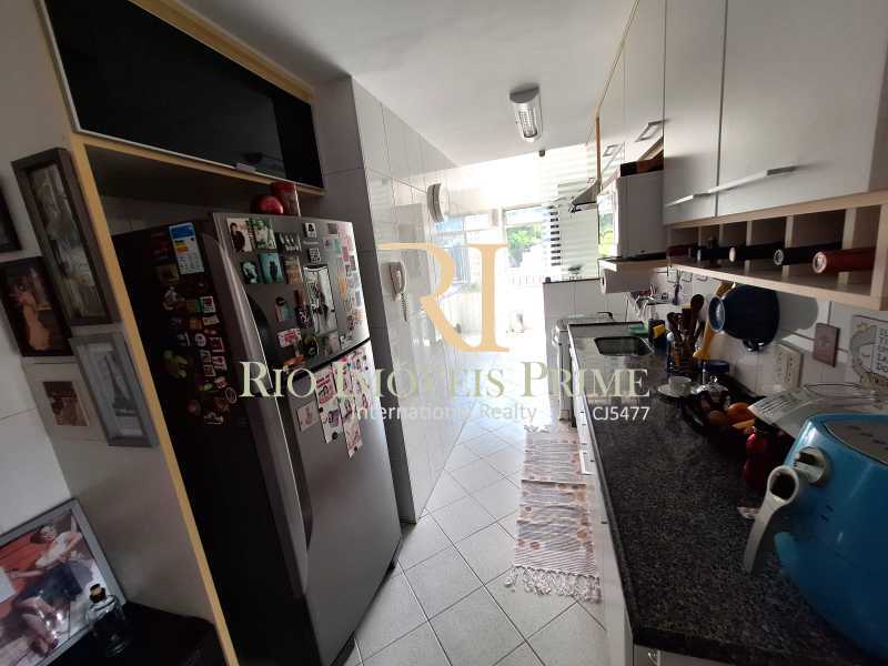 Apartamento à venda com 2 quartos, 66m² - Foto 13