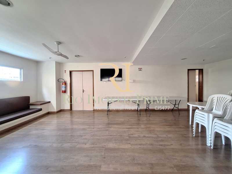 Apartamento à venda com 2 quartos, 66m² - Foto 18