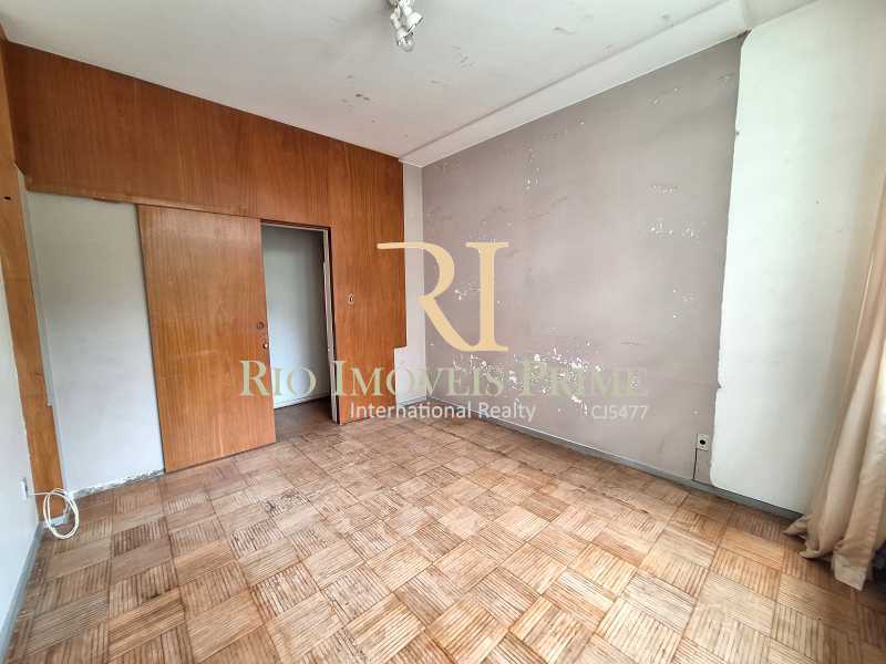 Apartamento à venda com 4 quartos, 160m² - Foto 13