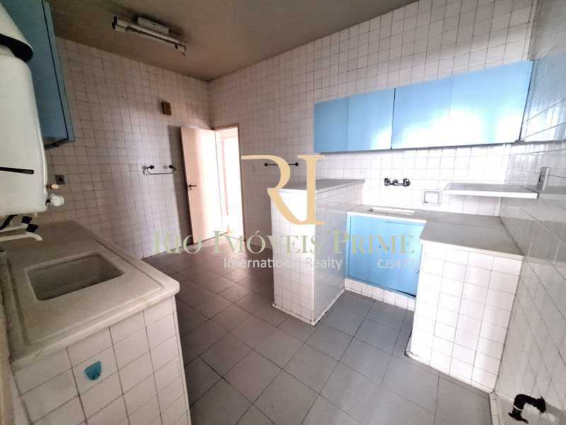 Apartamento à venda com 4 quartos, 160m² - Foto 16