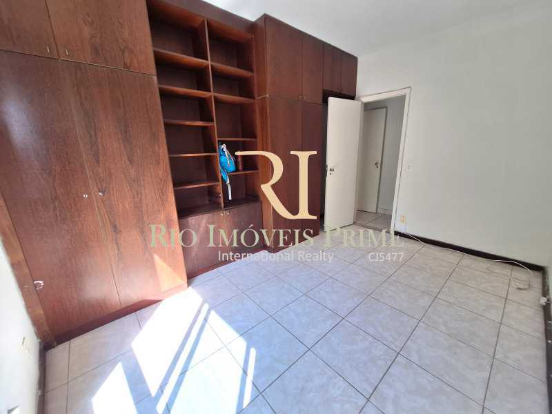 Apartamento à venda com 3 quartos, 100m² - Foto 13