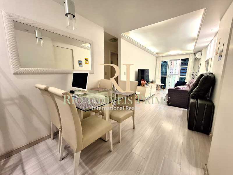 Apartamento para alugar com 2 quartos, 63m² - Foto 2