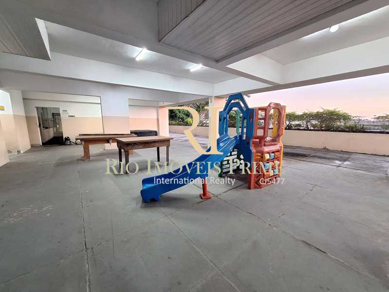 Apartamento para alugar com 3 quartos, 120m² - Foto 19