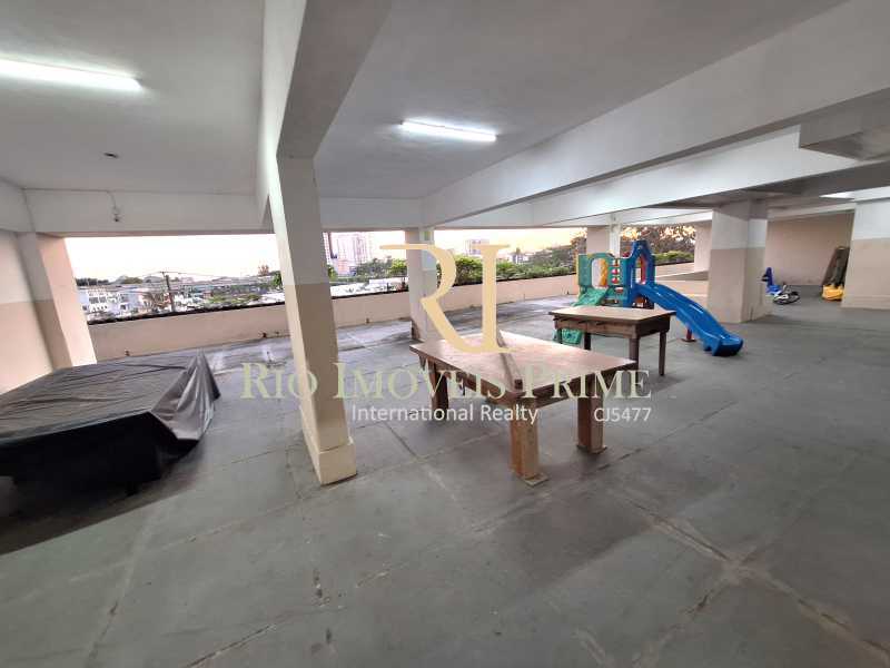 Apartamento para alugar com 3 quartos, 120m² - Foto 20