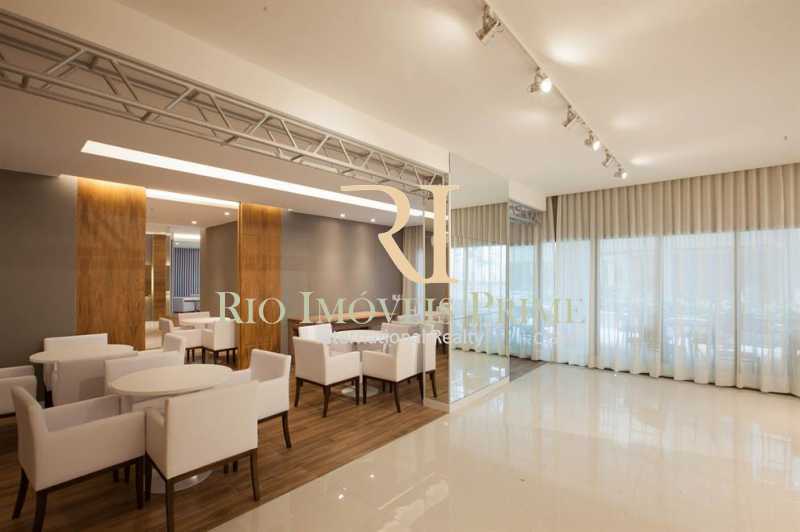 Apartamento à venda com 2 quartos, 65m² - Foto 19