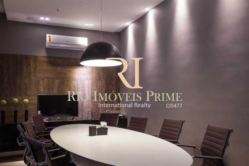 Apartamento à venda com 2 quartos, 65m² - Foto 23