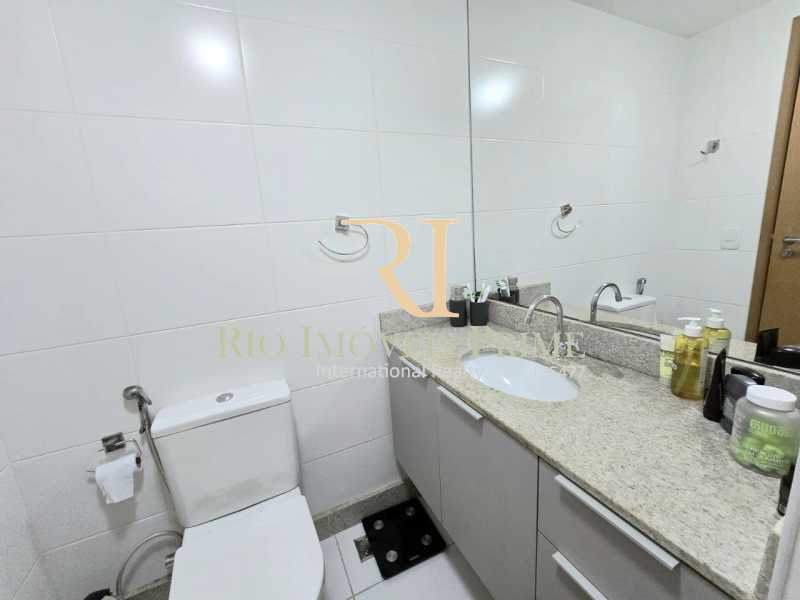 Apartamento à venda com 2 quartos, 65m² - Foto 7