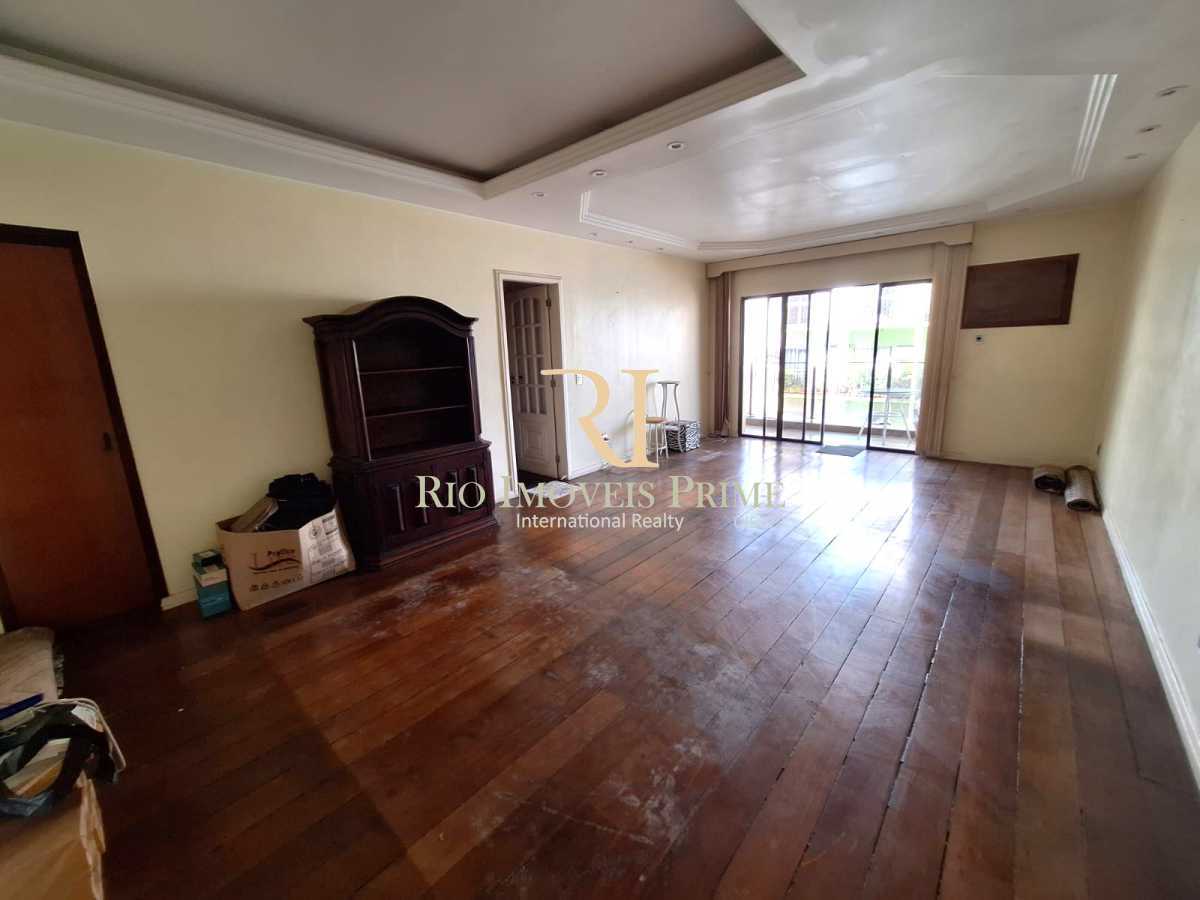 Apartamento, 3 quartos, 136 m² - Foto 3