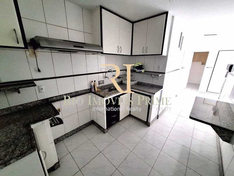 Apartamento à venda com 3 quartos, 137m² - Foto 15