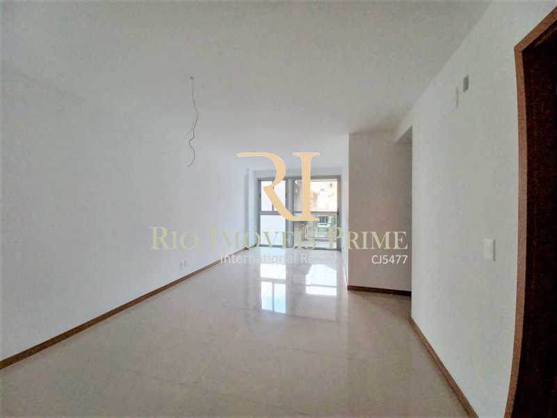 Apartamento à venda com 3 quartos, 104m² - Foto 4