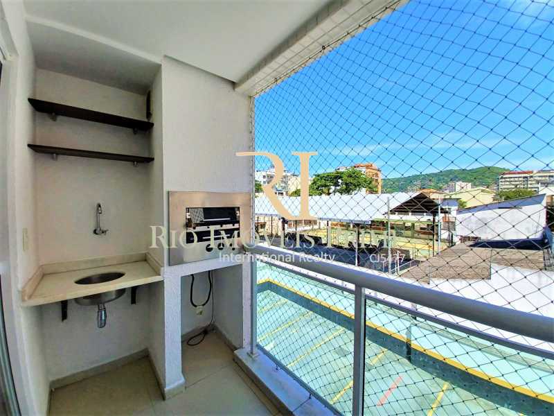 Apartamento à venda com 3 quartos, 72m² - Foto 2