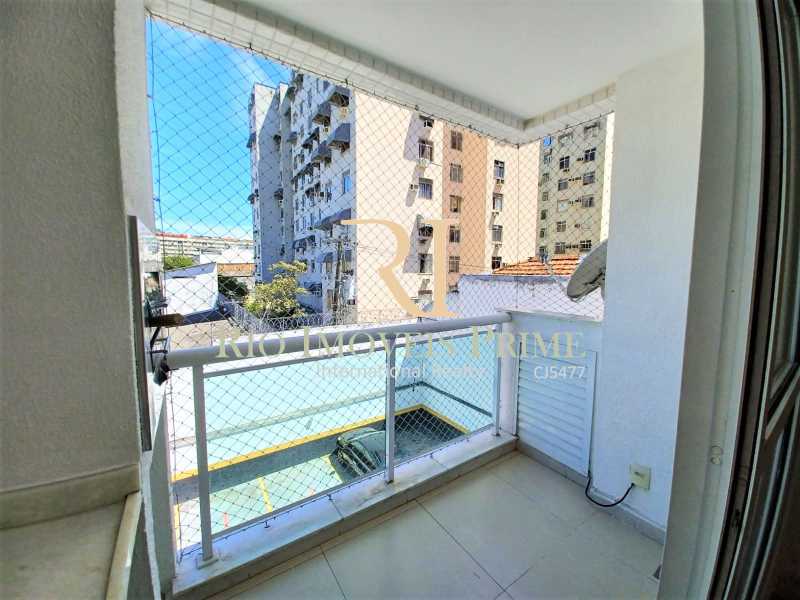 Apartamento à venda com 3 quartos, 72m² - Foto 3