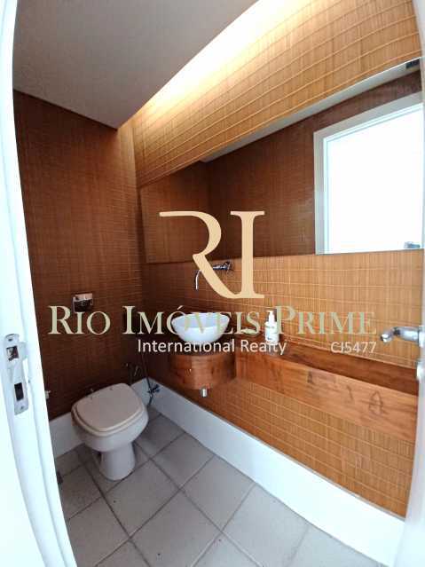 Apartamento para alugar com 4 quartos, 224m² - Foto 13