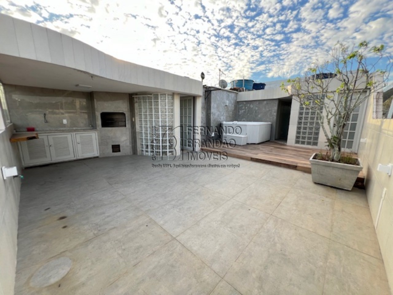 Cobertura, 3 quartos, 302 m² - Foto 2