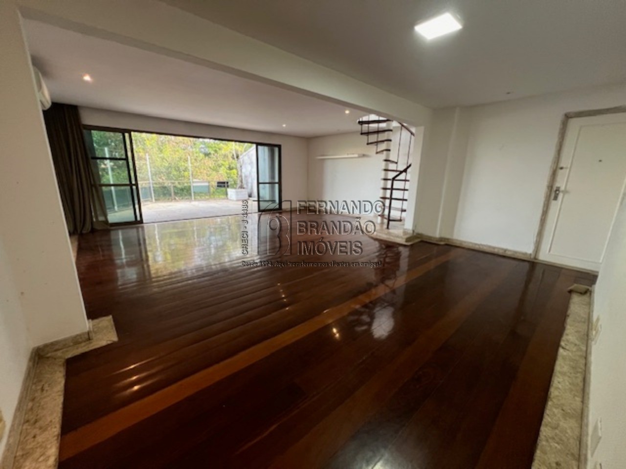 Cobertura, 3 quartos, 302 m² - Foto 8