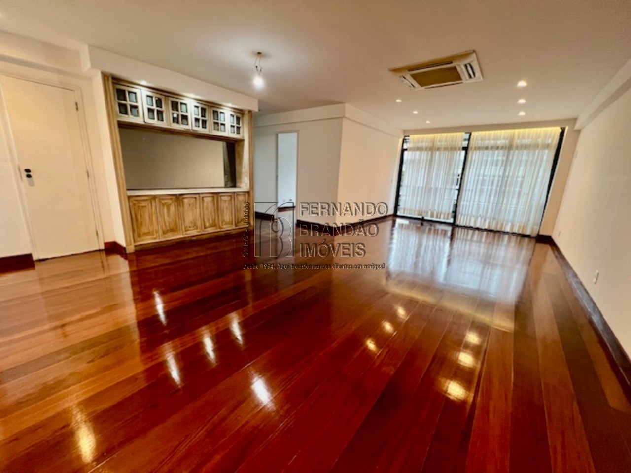 Apartamento, 4 quartos, 180 m² - Foto 1