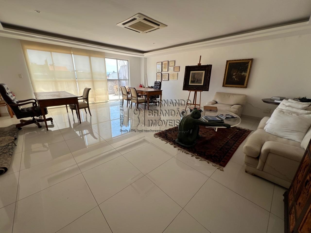 Sala-Conjunto, 200 m² - Foto 1