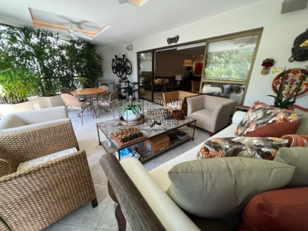 Apartamento, 3 quartos, 193 m² - Foto 1