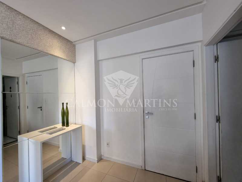 Apartamento à venda com 2 quartos, 68m² - Foto 9