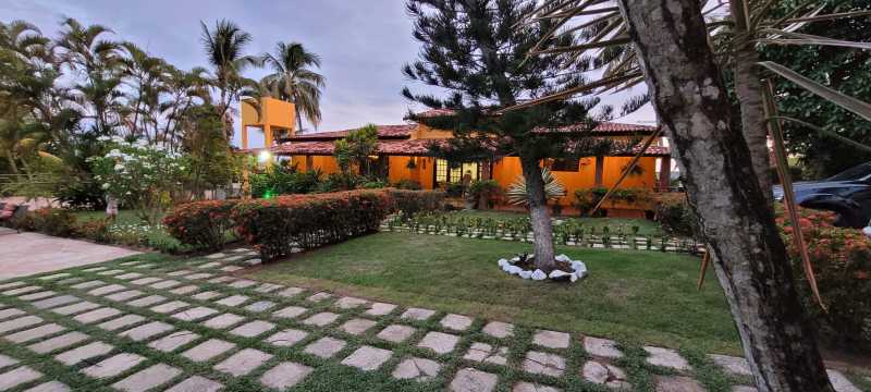 Casa de Condomínio à venda com 4 quartos, 375m² - Foto 1