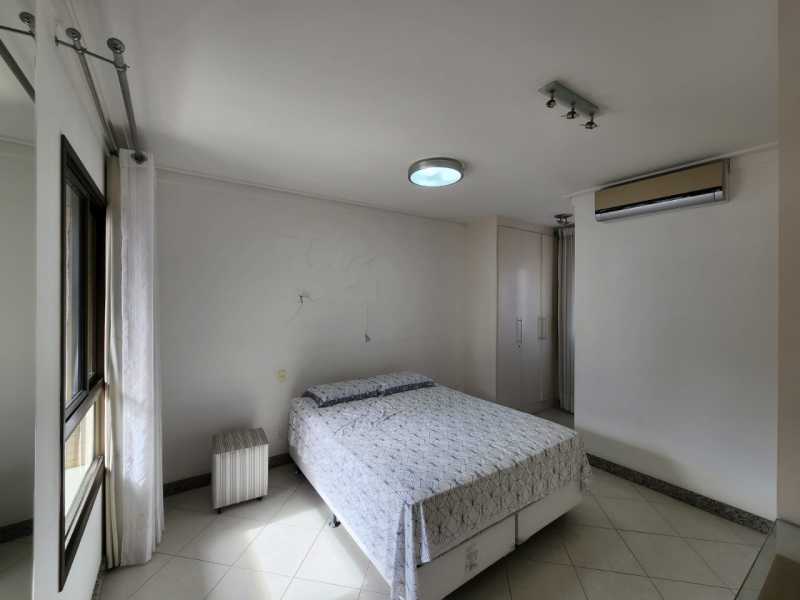 Apartamento à venda com 4 quartos, 160m² - Foto 16