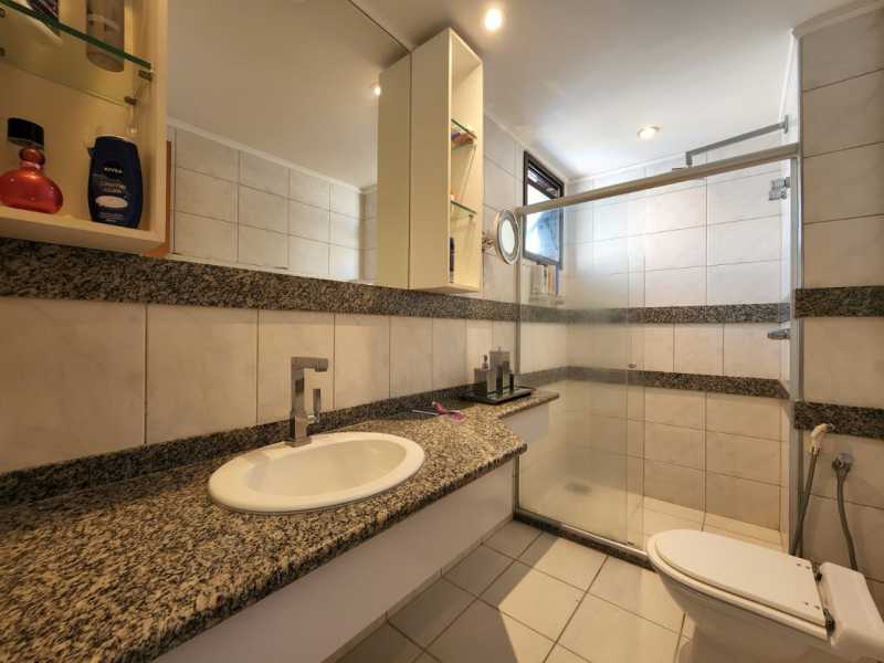 Apartamento à venda com 4 quartos, 160m² - Foto 19