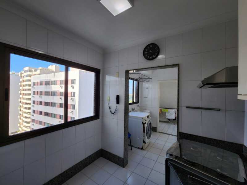 Apartamento à venda com 4 quartos, 160m² - Foto 27