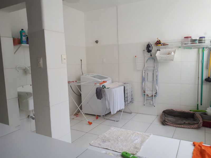 Apartamento à venda com 4 quartos, 200m² - Foto 9