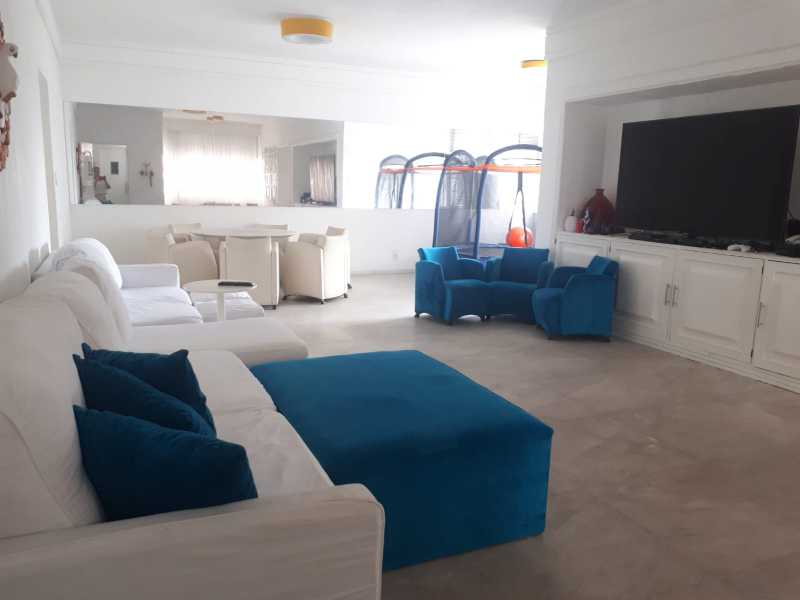 Apartamento à venda com 4 quartos, 200m² - Foto 2