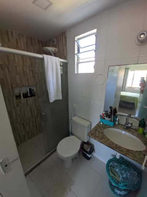 Apartamento à venda com 2 quartos, 67m² - Foto 9