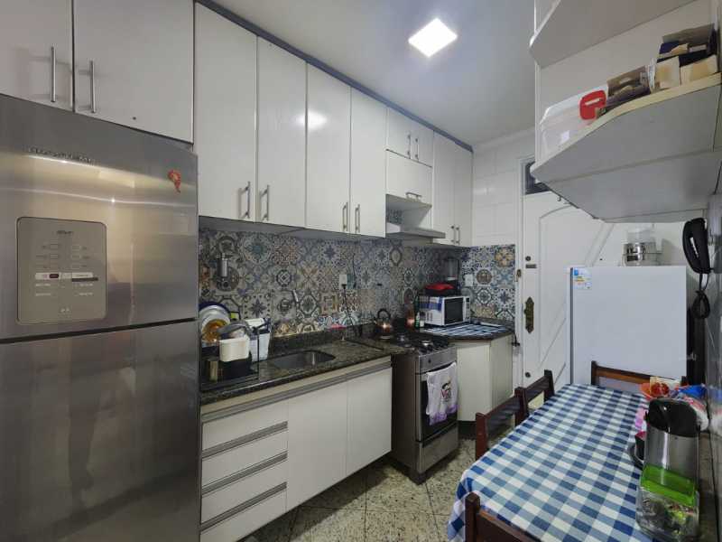 Apartamento à venda com 3 quartos, 82m² - Foto 16