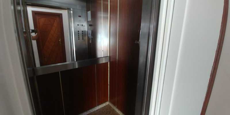 Apartamento à venda com 2 quartos, 80m² - Foto 14