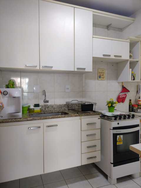 Apartamento à venda com 2 quartos, 77m² - Foto 29