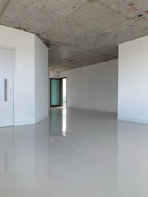 Apartamento à venda com 4 quartos, 213m² - Foto 11