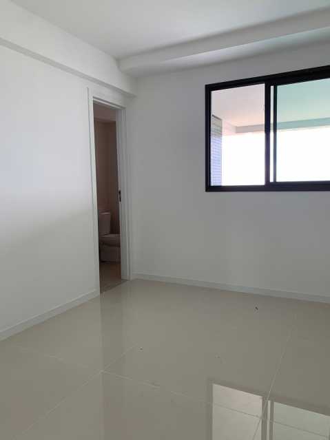 Apartamento à venda com 4 quartos, 213m² - Foto 16