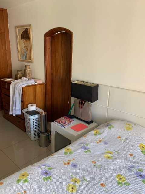 Apartamento à venda com 4 quartos, 188m² - Foto 9