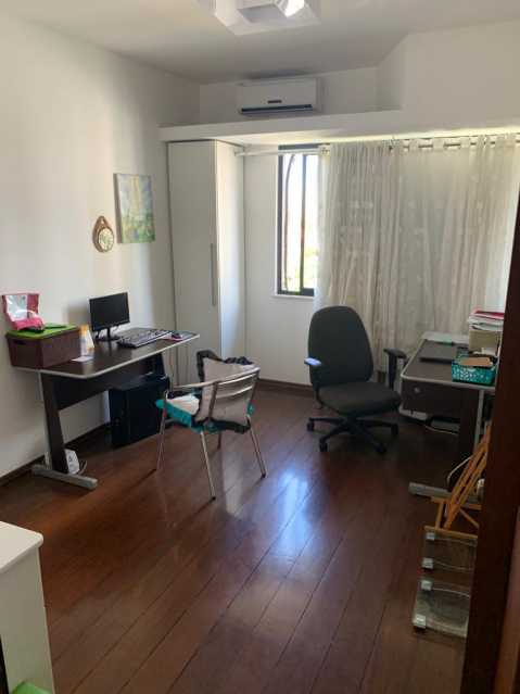 Apartamento à venda com 4 quartos, 188m² - Foto 8