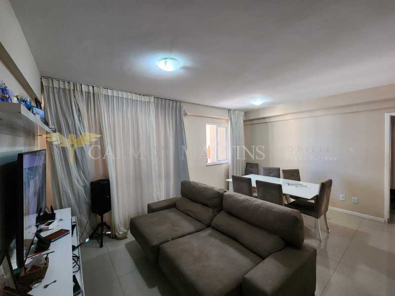 Apartamento à venda com 3 quartos, 107m² - Foto 2