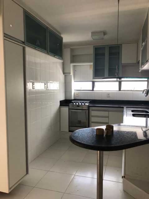 Apartamento à venda com 3 quartos, 100m² - Foto 8