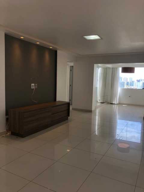 Apartamento à venda com 3 quartos, 100m² - Foto 2