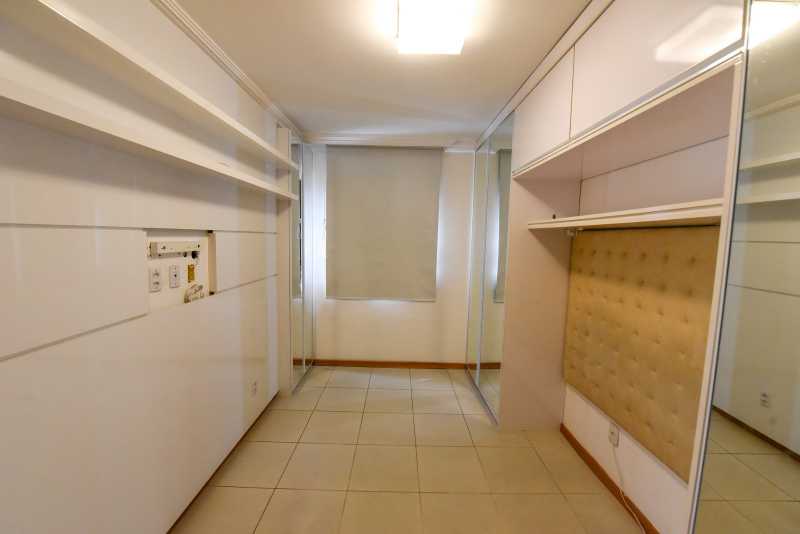 Apartamento à venda com 2 quartos, 71m² - Foto 1