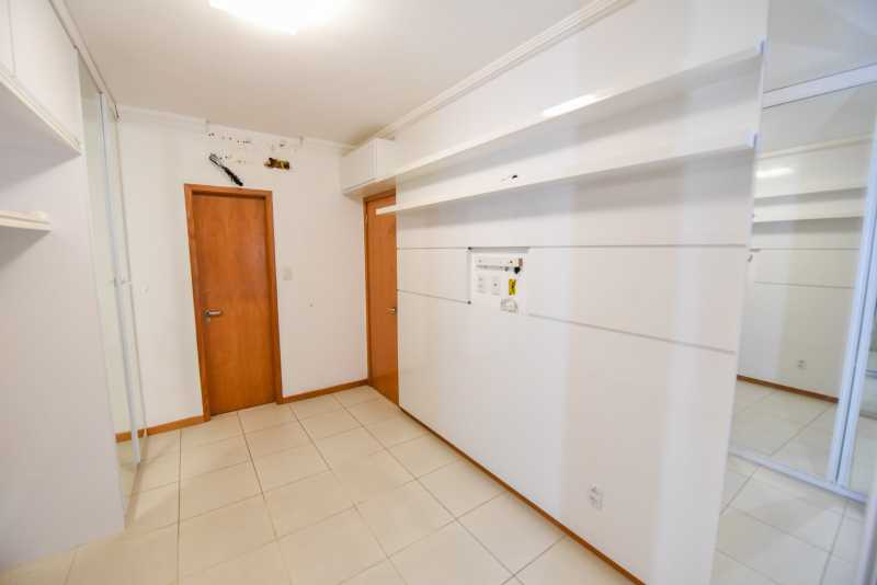 Apartamento à venda com 2 quartos, 71m² - Foto 3