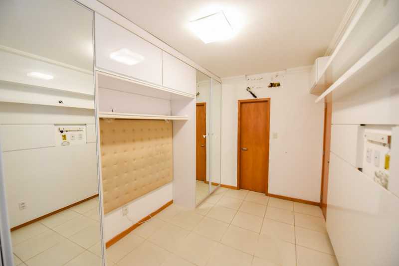 Apartamento à venda com 2 quartos, 71m² - Foto 4