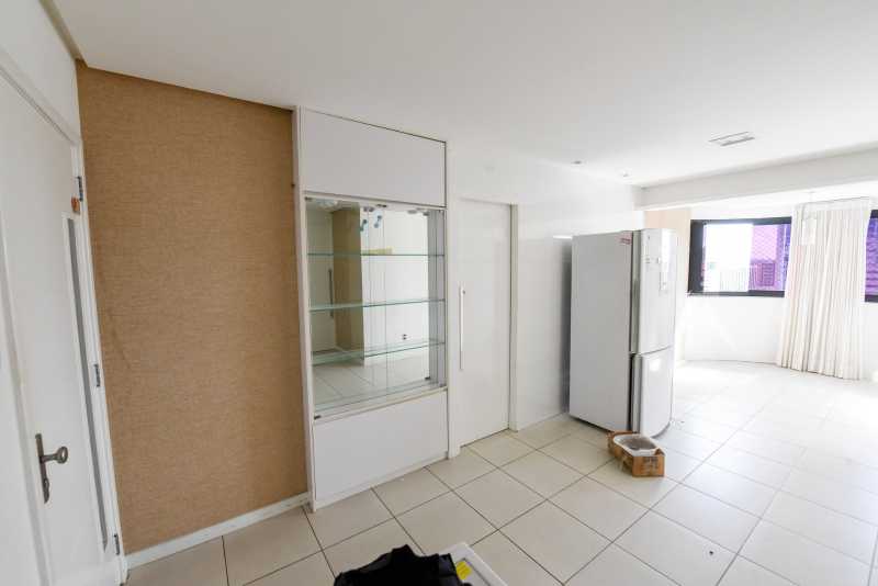 Apartamento à venda com 2 quartos, 71m² - Foto 11