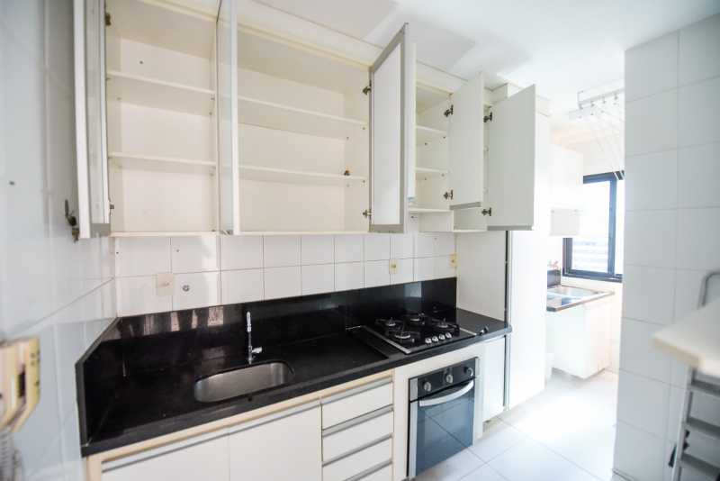 Apartamento à venda com 2 quartos, 71m² - Foto 12