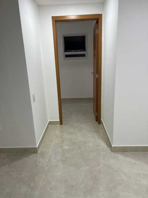 Apartamento à venda com 1 quarto, 43m² - Foto 9